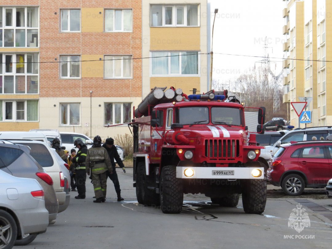 Камчатские пожарные ликвидировали возгорание в квартире жилого дома